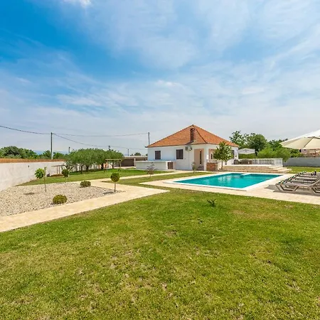 Holiday home S&i Peaceful With Pool & Jacuzzi *