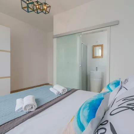 Holiday home S&i Peaceful With Pool & Jacuzzi Galovac (Zadar)