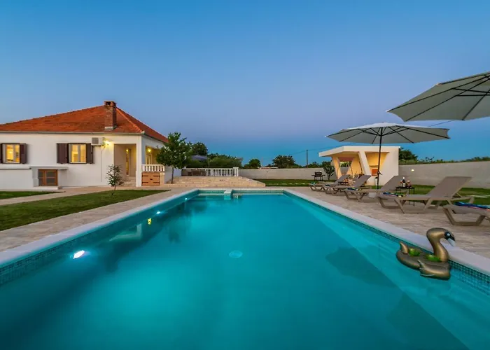 S&i Peaceful With Pool & Jacuzzi * Galovac (Zadar)